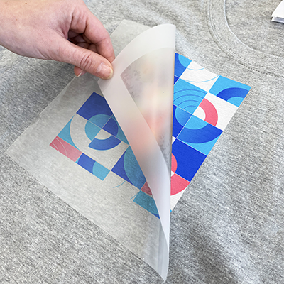 Pose d'un flocage sur un textile